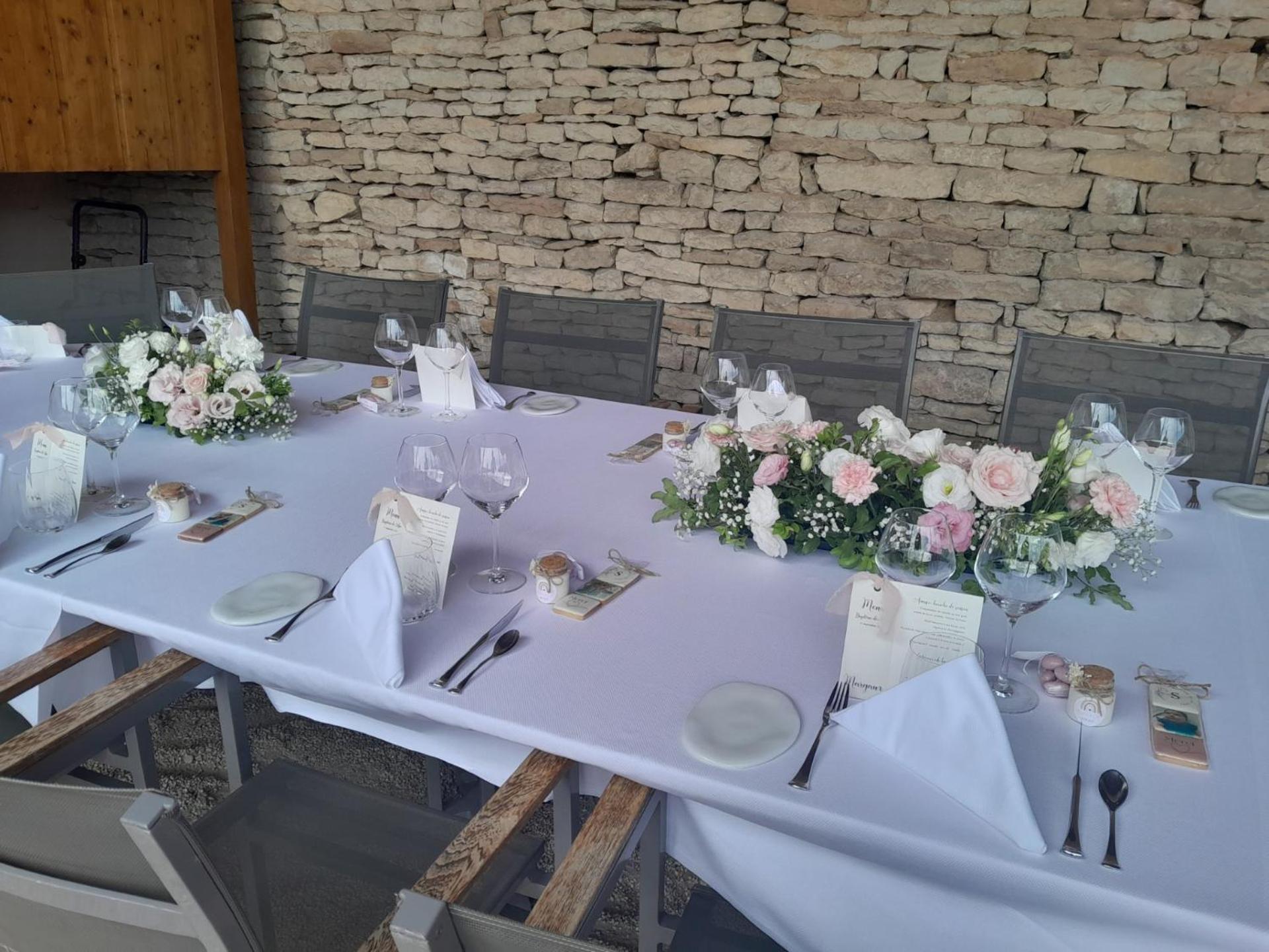 Hotel-Restaurant Le Chateau De Besseuil, Macon Nord - Teritoria Clessé Exteriör bild